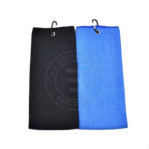 Toalla de golf tipo waffle de tela suave, absorbente y duradera de calidad premium para limpieza deportiva y uso diario. - Product Image 4