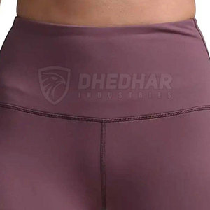 Shorts pour femmes fabriqués au Pakistan, prix bas, contraste de couleurs, haute qualité, confortables. - Product Image 2