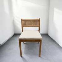 Chaise de salle à manger en teck massif, chaise moderne en corde tressée avec coussin pour restaurant nordique de luxe, hôtel, projet Indonésie