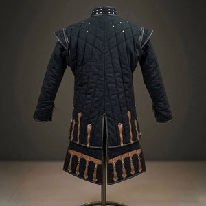 Gambesón Acolchado Negro Medieval de Algodón con Correas de Cuero, Disfraz Funcional para Reenactment, Doblezado Resistente para Hombre - Product Image 3