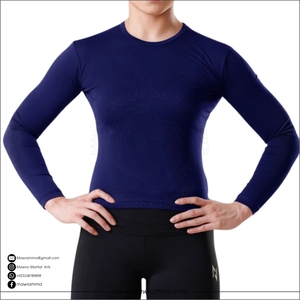 T-shirt de compression unisexe personnalisé avec logo premium |   Haut de sport écologique UPF50+ |   Entraînement de course à pied de haute qualité - Product Image 4