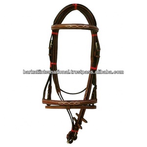 Cruce bajo la brida del caballo - Product Image 2