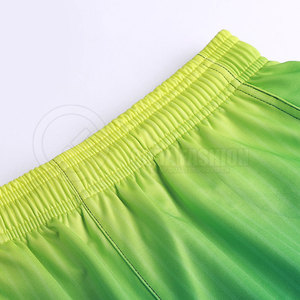 Uniforme de volley-ball classique doté d'un tissu durable et d'une coupe confortable, permettant des mouvements fluides pendant les matchs. - Product Image 5