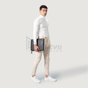 Funda de Piel de Lujo para Portátil al por Mayor, con Logotipo Personalizado, MOQ Bajo, Marca Privada, Bolso de Mano Delgado para Negocios, 50-70L, para MacBook Pro - Product Image 4