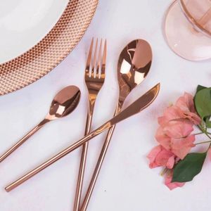 Juego de cubiertos de lujo con curvas suaves para una presentación premium en espacios elegantes de hostelería. - Product Image 1