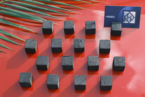 Carbón Natural de Cáscara de Coco en Cubos de 27mm para Suministro de Marca Privada - Product Image 2