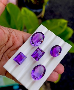 Atractivas piedras preciosas facetadas de amatista - Lote de amatista de gran tamaño en formas variadas - Piedras africanas sueltas de primera calidad para la elaboración de joyería - Product Image 2