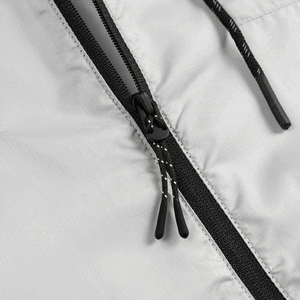 Chaqueta Cortavientos Ligera con Capucha y Cierre Completo NESTA SPORTS con Logotipo Personalizado, Chaqueta Deportiva Impermeable para Senderismo (Unisex) - Product Image 3