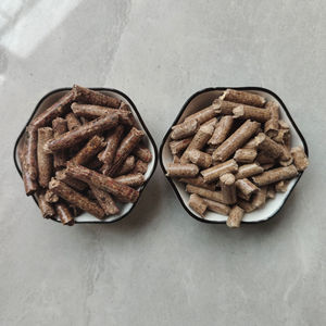 Combustible de Biomasa de Pellets de Madera de Pino Renovable para Calefacción Industrial, Estufas Residenciales y Uso en Cocina con Alto Valor Calorífico - Product Image 5