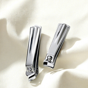 Kit de coupe-ongles en métal noir mat de luxe 4-en-1, 15 pièces, ensemble professionnel de toilettage et d'hygiène avec ressort unique, logo personnalisé - Product Image 5