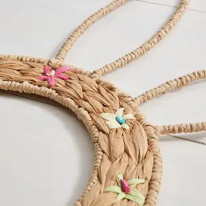 Guirnalda de Conejito de Pascua Hecha a Mano por Sisu, Artesanía con Flores de Jacinto de Agua, Uso en Interiores para Niños - Product Image 3