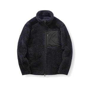 Chaqueta de Forro Polar Negra para Hombre, Chaqueta de Invierno de Talla Grande, Logotipo Personalizado en la Parte Delantera, Chaqueta de Lana Premium Impermeable con Cuello Alto para Correr - Product Image 1