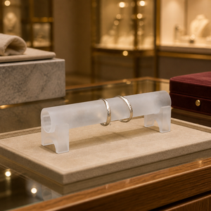 Organizador de Anillos Moderno de Acrílico Transparente Personalizable, Elegante Exhibidor de Joyería con Estantes de Plástico Fáciles de Usar - Product Image 2