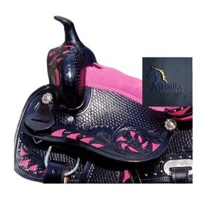 Silla de montar western de cuero negro con diseño floral y cesta, grabada a mano, para carreras de barriles, con conchos florales, asiento de gamuza rosa y tachuelas, de 10 a 18 pulgadas - Product Image 3