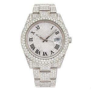 Montre de luxe blanche sertie de diamants, qualité export, idéale pour les réunions d'affaires, les événements et les looks haute couture, disponible à la vente - Product Image 1