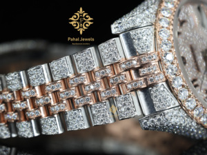 Reloj de Diamantes para Mujer Pahal Jewels, Caja Redonda de Acero Inoxidable de 40 mm, Visualización de Fecha Analógica, Movimiento de Cuarzo, Lujoso y Moderno - Product Image 3