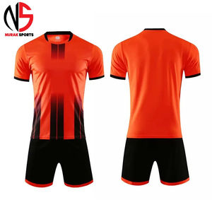 Ensemble Maillot et Short de Football Respirant en Polyester Uni pour Hommes, Séchage Rapide, Tenues de Football OEM 2026 - Product Image 2