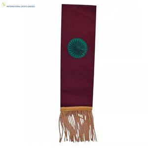 Tablier de cérémonie maçonnique de qualité supérieure, brodé, accessoire cérémoniel avec une finition artisanale raffinée et élégante - Product Image 5
