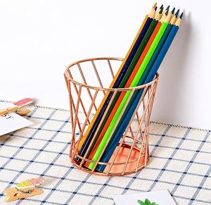 Organisateur de bureau minimaliste en métal, panier de rangement polygone finition cuivre 21x14x8cm, type sur pied pour fournitures de bureau - Product Image 1