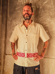 Camisa de Manga Corta de Algodón Khadi Tejida a Mano para Hombre con Borde Tribal Geométrico Rojo Tradicional, Camisa Casual de Verano con Botones - Product Image 6