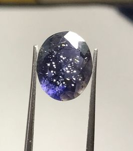 Magnifique pierre d'iolite naturelle taillée en ovale. Iolite bleue des mines indiennes. - Product Image 2