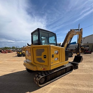 Mini-excavatrice sur chenilles CAT 306 CR pour usage domestique avec peu d'heures de fonctionnement, moteur puissant, moteur fluide, système d'engrenages robuste pour une efficacité optimale - Product Image 6