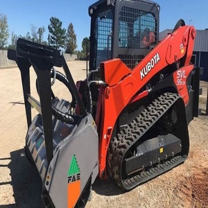 Excelente cargadora compacta Kubota con trituradora, diseñada para la eliminación rápida de maleza y trabajos de mantenimiento de propiedades exigentes. - Product Image 2