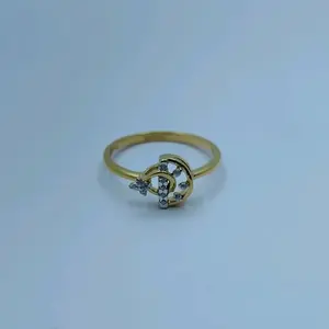 Anillo de Oro Amarillo Puro de 22K para Mujer |   Oro 916 con Sello de Calidad |   Diseño de Estrella y Luna con Detalles de Piedras |   Joyería Fina - Product Image 2