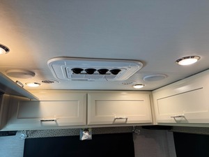 Aire Acondicionado para Techo de Autocaravana con Calefactor, 10,000 BTU, Bajo Perfil, DC, Silencioso, con Batería, para Camper, Furgoneta - Product Image 5