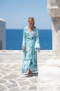 เดรสยาวผ้ามัดย้อมสไตล์โบฮีเมียนสำหรับผู้หญิง แบรนด์ Gypsy Elegant แขนยาว ผ้าฝ้าย 100% ซักได้ เป็นมิตรกับสิ่งแวดล้อม เหมาะสำหรับใส่ไปเที่ยวทะเลในช่วงฤดูร้อน - Product Image 6