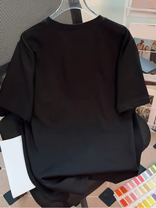 ผู้ส่งออกเสื้อยืดผ้าฝ้ายผู้หญิงแบบขายส่ง พิมพ์ลายตามสั่ง ผลิตในปากีสถาน ตัดเย็บอย่างมืออาชีพ ผ้าคุณภาพสูง - Product Image 3