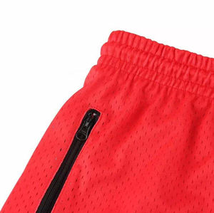Shorts en maille rouge pour hommes avec poches latérales zippées, cordon de serrage, taille élastique, doublure en maille respirante, pour le basketball, la gym, le streetwear, shorts d'été - Product Image 5