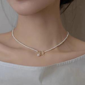 Collar de Perlas de Agua Dulce para Mujer, Nuevo Diseño Moderno con Hebilla OT Chapada en Oro de Plata 925 de Alta Gama, Collar de Perlas Pequeñas - Product Image 2