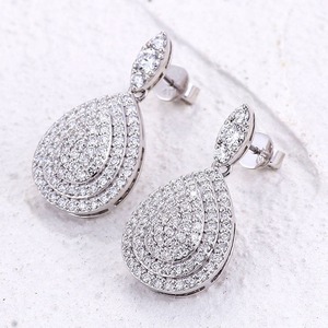 Boucles d'oreilles de luxe en or avec diamant de laboratoire de qualité supérieure, taille coussin, certifiées IGI, idéales pour les soirées et les cadeaux d'anniversaire, disponibles à l'exportation - Product Image 5