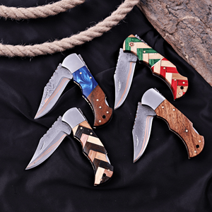Cuchillo de Bolsillo UM STEEL Forjado a Mano, 3 Pulgadas, Acero al Carbono, Alto Pulido, Mango de Madera Natural, Artesanía Tradicional, Multiusos - Product Image 3