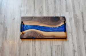 Élégante planche à découper rustique en bois et résine faite à la main, plateau de service durable avec un artisanat unique Design indien pour servir du fromage - Product Image 2