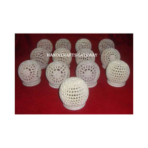 Bougeoir traditionnel de haute qualité en stéatite naturelle sculptée à la main avec forme florale et design de feuille au meilleur prix - Product Image 4