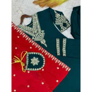 Conjunto de Salwar Kameez de Poliéster Elegante para Fiesta con Bordado y Lentejuelas - Product Image 5