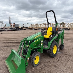 Tractor Agrícola Multifuncional John Deere 2025R 4WD en Oferta, con Motor Diésel, Cabina con Aire Acondicionado y Bomba - Product Image 4