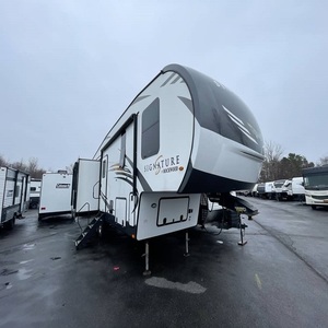 Usado 2020 Forest River Rockwood Signature Ultra Lite 8299SB - Product Image 1