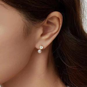 ต่างหูแบบกระดุมออโรร่า สไตล์เรโทร สีนีออนพรีเมียม ทรงกลมหนา ใกล้เคียงกับทรงกลม ด้านหน้า 12 มม. ไข่มุกสีเงิน สง่างาม สไตล์เรโทร - Product Image 4