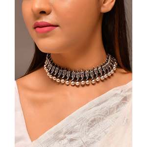 Collar de Plata Meera Jaipur con Perlas - Accesorio Elegante y Lujoso - Product Image 2