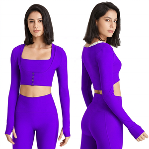 เสื้อครอปท็อปโยคะแขนยาวคอวีสีดำสำหรับผู้หญิง ระบายอากาศได้ดี แห้งเร็ว เป็นมิตรกับสิ่งแวดล้อม ยืดหยุ่นได้ กระชับรูปร่าง ผลิตจากผ้าสแปนเด็กซ์/ไนลอน สีพื้น - Product Image 2