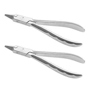 Alicates de punta plana con ranuras transversales de acero inoxidable, mandíbulas dentadas para cirugía ortopédica, herramientas para sujetar y doblar alambres, reutilizables y duraderas - Product Image 1