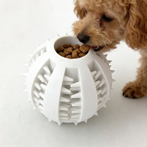 Bola <span class=keywords><strong>Dental</strong></span> de Borracha para Cães 7cm, Bola Flexível e Durável, Previne a Formação de Tártaro, Ajuda na Limpeza dos Dentes, Cores Sortidas - Product Image 6