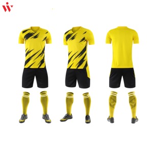 ชุดยูนิฟอร์มฟุตบอลสำหรับการแข่งขัน ผลิตจากผ้าระบายอากาศได้ดี น้ำหนักเบา พร้อมลายกราฟิกแบบซับลิเมชั่น และตะเข็บเสริมความแข็งแรง - Product Image 4