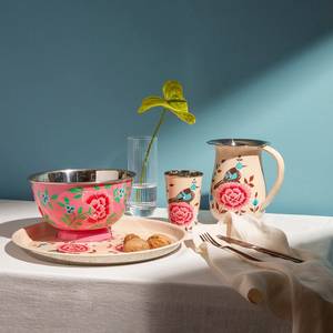 Service de table traditionnel écologique en métal à motif floral, comprenant pichet et tasses noires, pour usage sur table. - Product Image 3