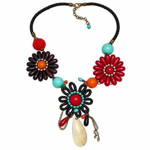 Collar Bohemio Floral al por Mayor para Mujer con Cuentas de Flores Multicolor, Cordón Trenzado Negro y Colgante - Product Image 1