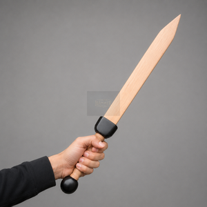Espada de Práctica de Madera Hecha a Mano, Hoja Plana, Mango Negro, para Entrenamiento - Product Image 1