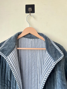 Chaqueta Kimono Suzani de Terciopelo 100% Algodón Hecha a Mano |   Edredón Acolchado Transpirable, Ecológico, Antiarrugas y de Secado Rápido para Invierno, Otoño y Primavera - Product Image 4